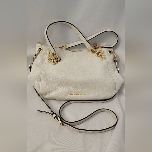 Michael Kors White Pebbled Summer Leather Bag - Picture 1 of 11